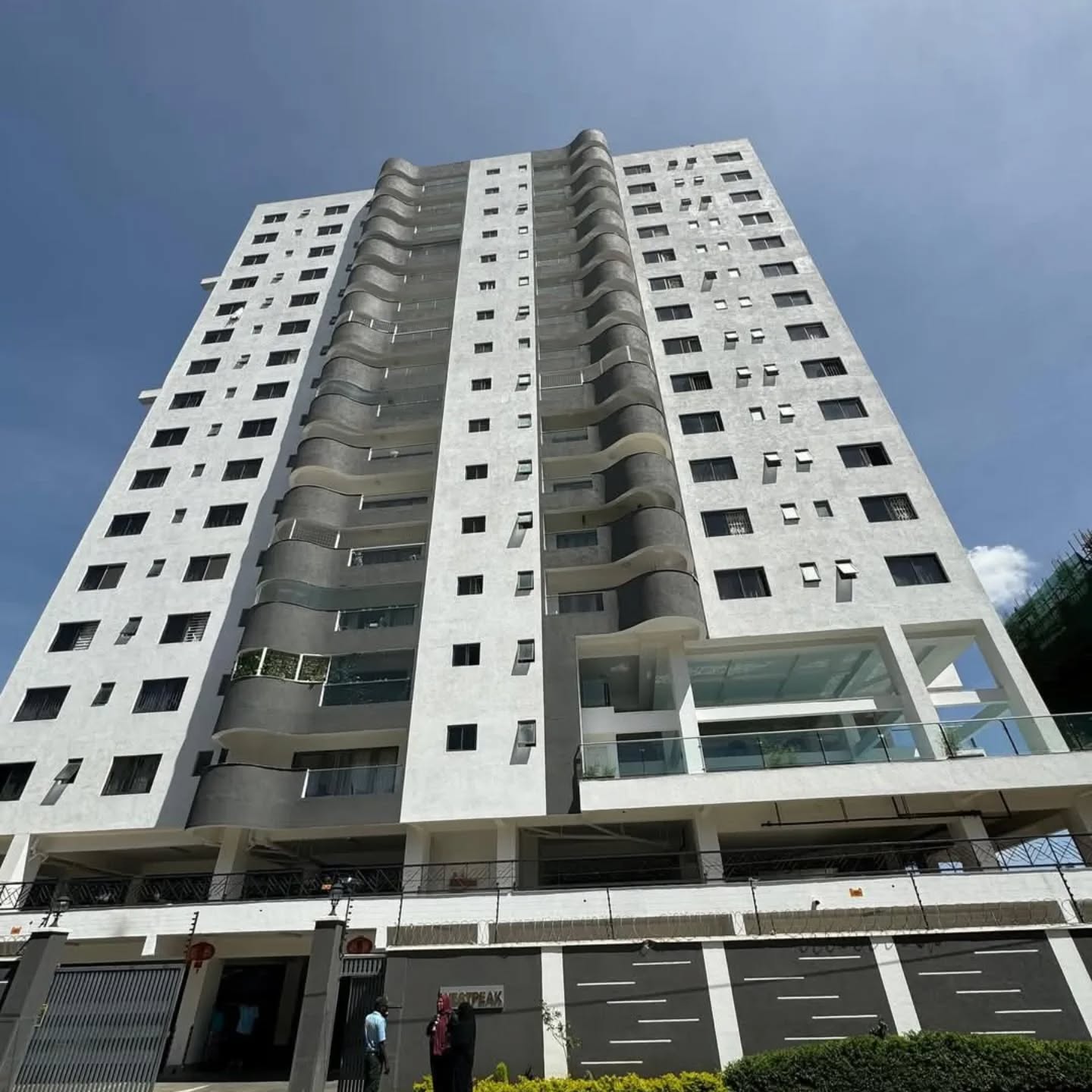Ready 3-Bedroom Apartment + DSQ In Kileleshwa, Nairobi
